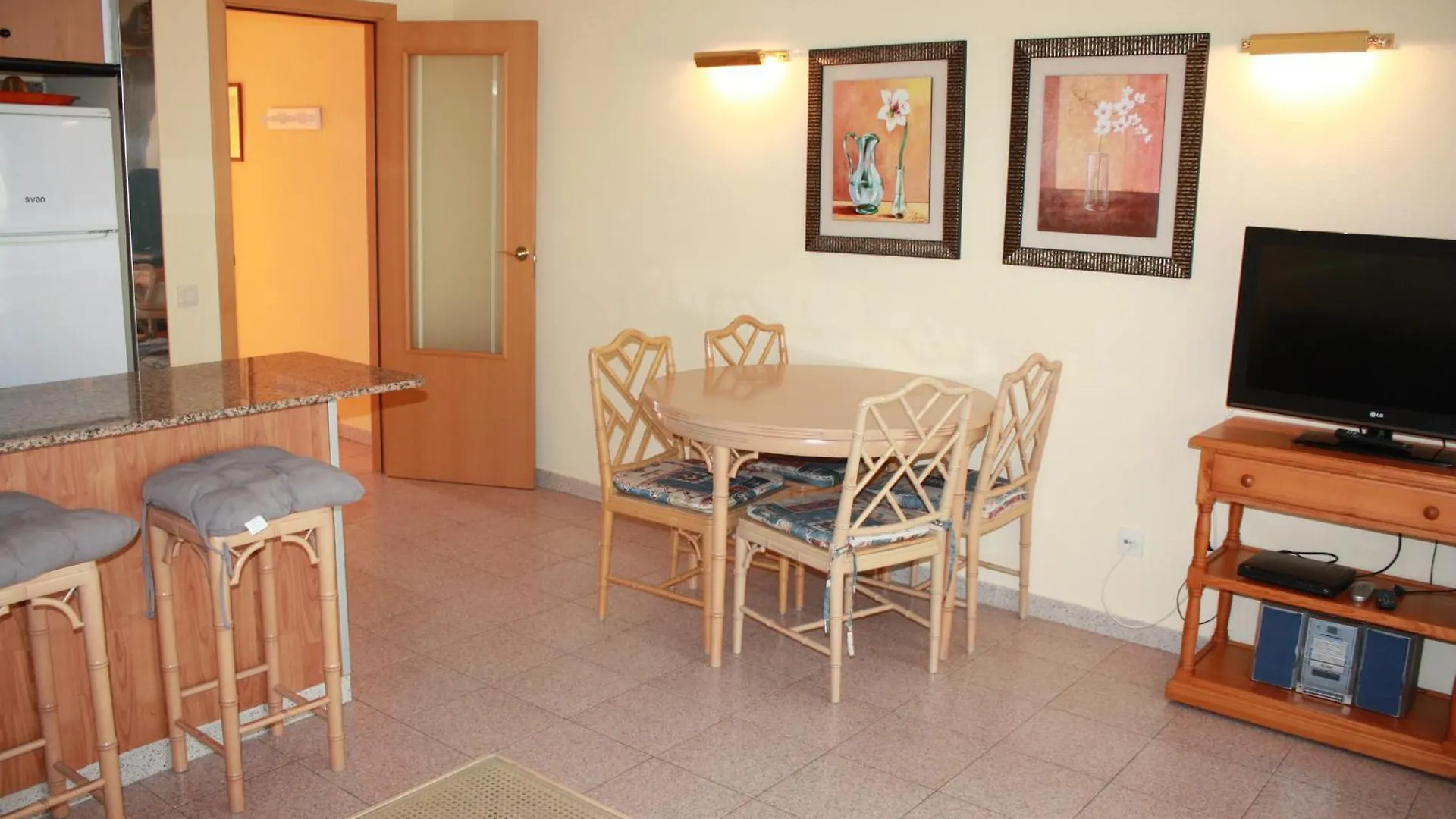 Apartamentos Aventura Salou 0*,  Spain
