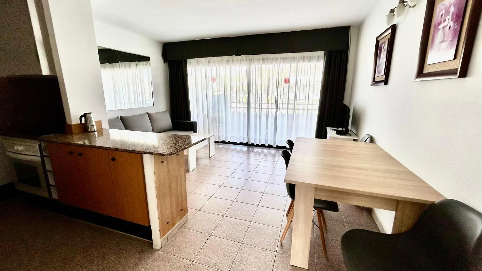 Apartamentos Aventura Salou